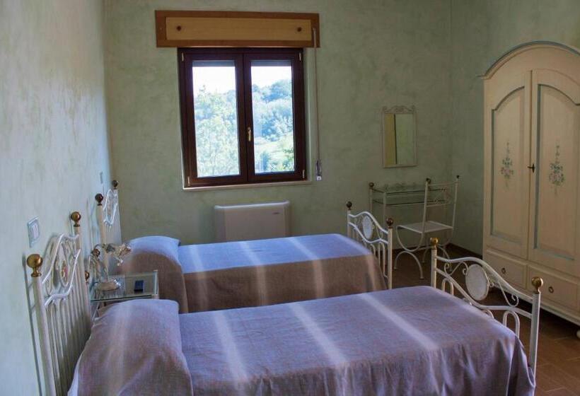 اتاق استاندارد با چشم‌انداز, Agriturismo La Turritella