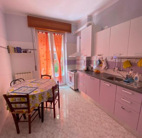 اتاق استاندارد با سرویس بهداشتی مشترک, Affittacamere Benvenuti Monterosso