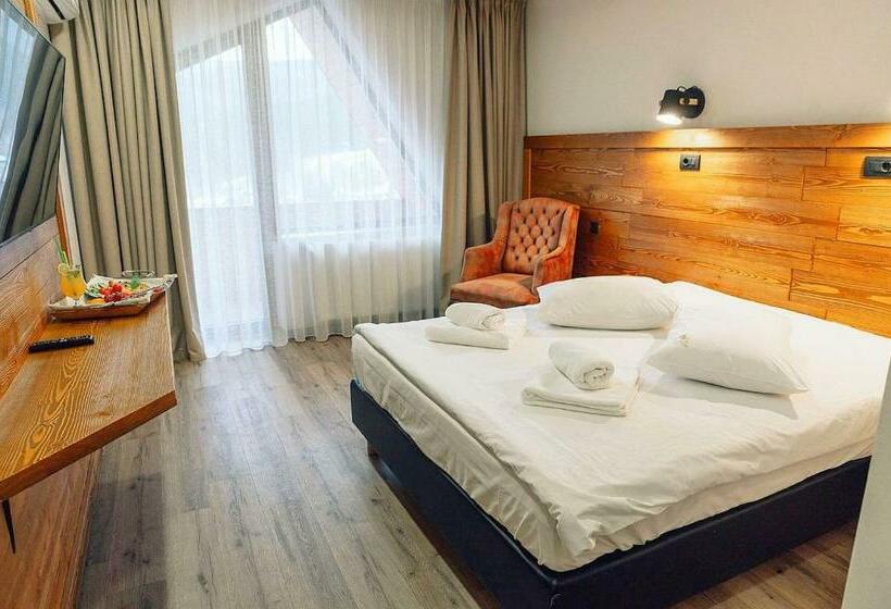 اتاق استاندارد با بالکن, Popasul Domnesc  Resort& Spa  Voronet Vue