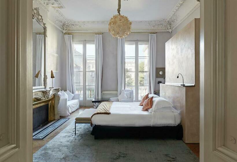 اتاق لوکس با بالکن, L Hôtel Particulier Bordeaux