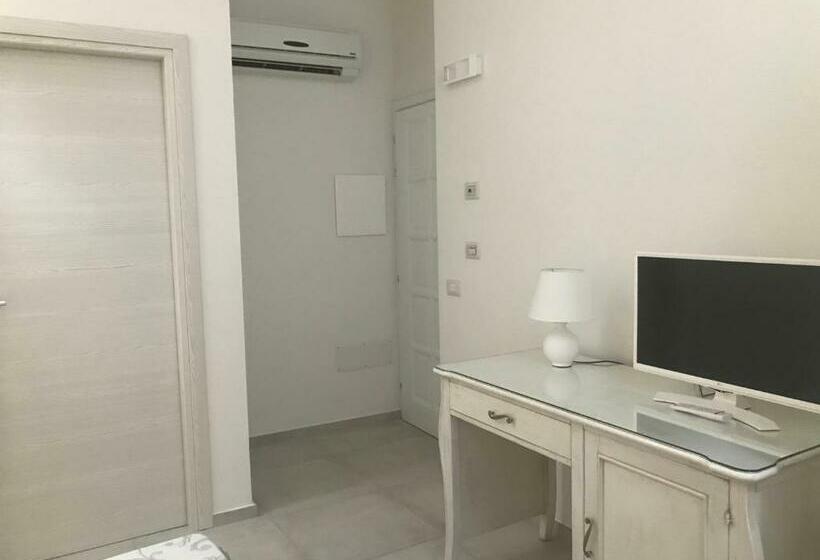 اتاق استاندارد با بالکن, Marmè