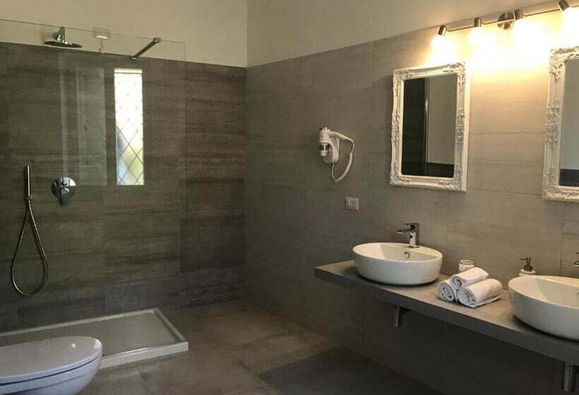 اتاق استاندارد با بالکن, Marmè