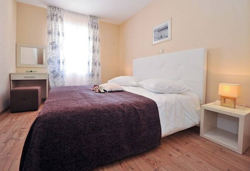 آپارتمان 2 خوابه با چشم‌انداز دریا, Lastura Aparthotel & Mobile Homes