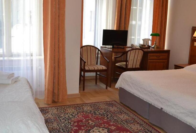 اتاق استاندارد, Aparthotel Basztowa