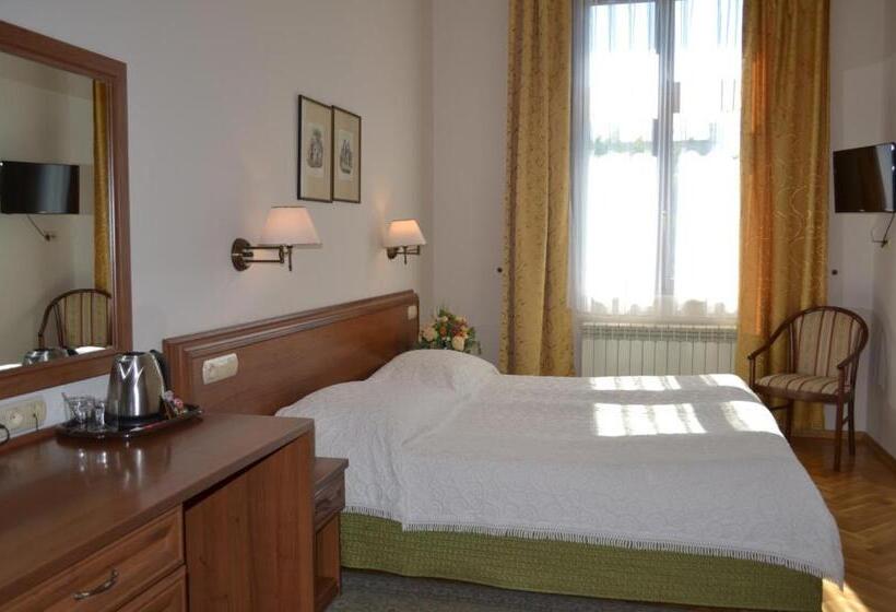 اتاق استاندارد, Aparthotel Basztowa