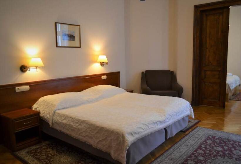 اتاق استاندارد چهار تخته, Aparthotel Basztowa