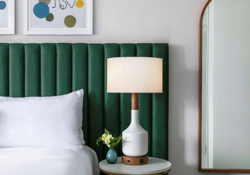 استودیوی استاندارد, Boutique Apart