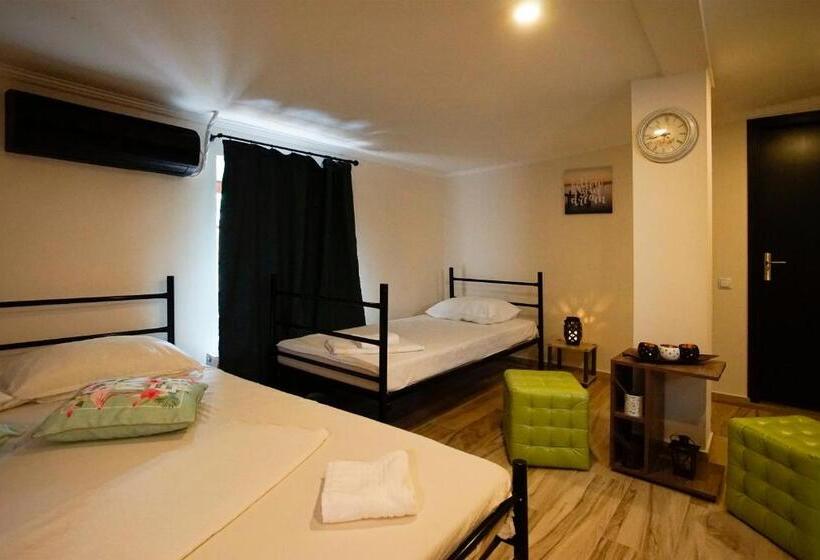 스탠다드 룸, Byzanthin Hostel