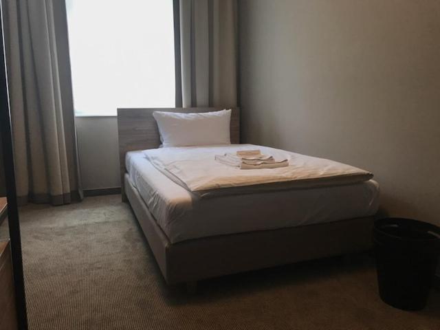 اتاق استاندارد یک نفره, Comm Hotel Poznań Airport