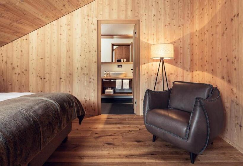 اتاق استاندارد, Conrad's Mountain Lodge