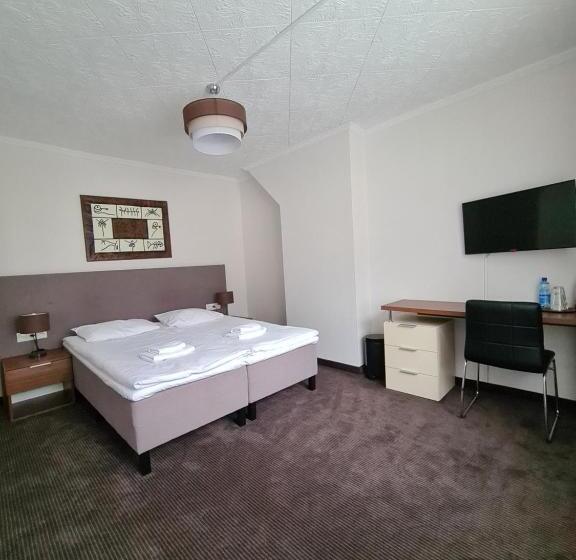 Deluxe Room with Balcony, Kolorowa