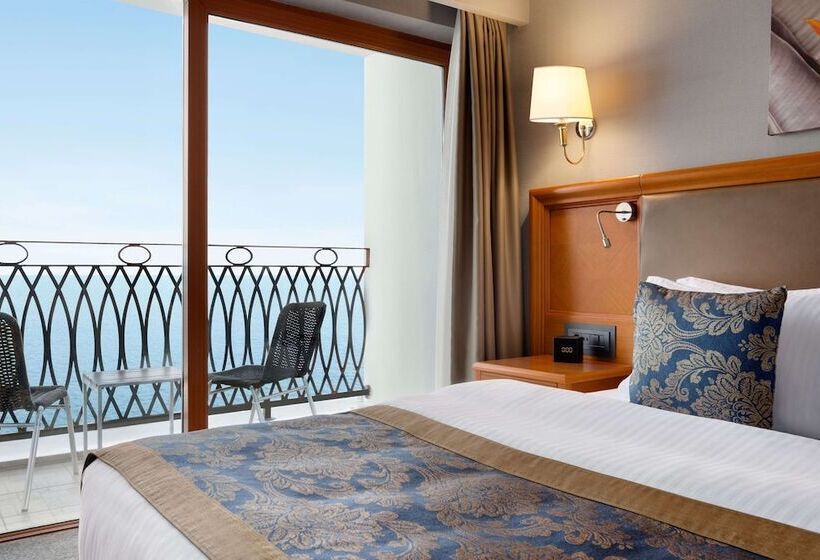 Deluxe Room Sea View, La Quinta By Wyndham Giresun