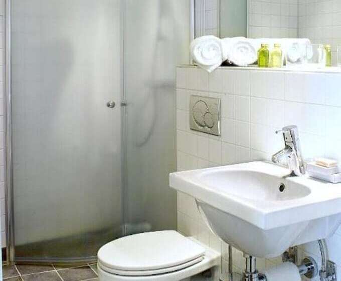 اتاق استاندارد یک نفره, Villan