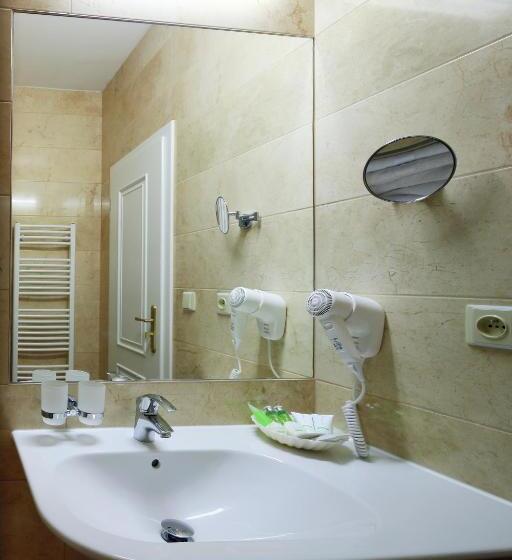 اتاق استاندارد یک نفره, Windsor Spa
