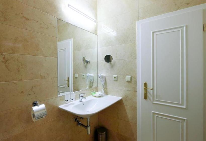 اتاق سوپریور, Windsor Spa