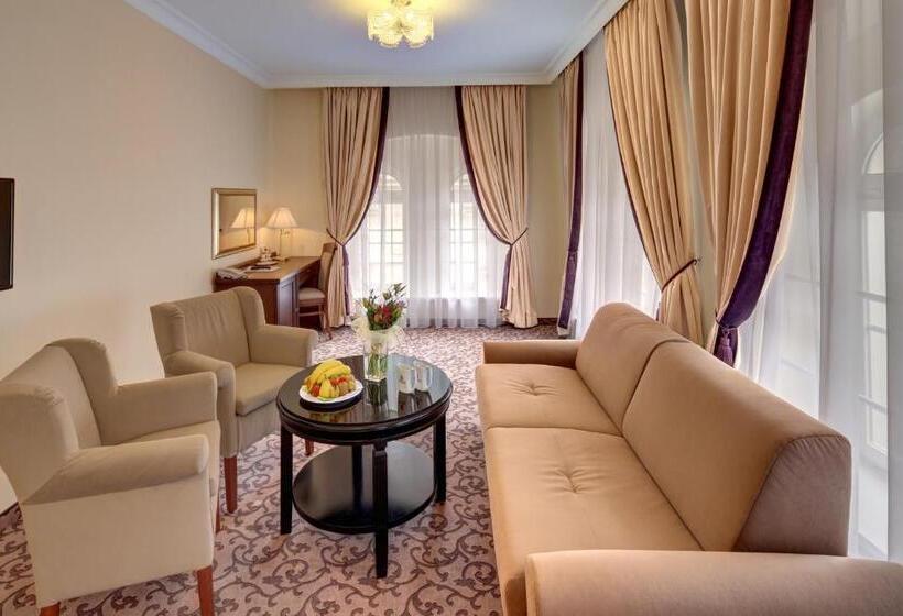 اتاق سوپریور, Windsor Spa
