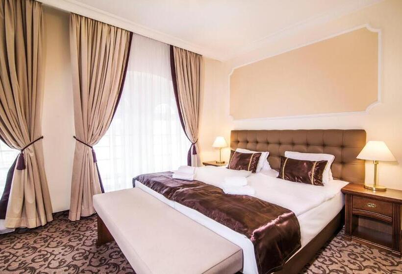 اتاق راحتی, Windsor Spa