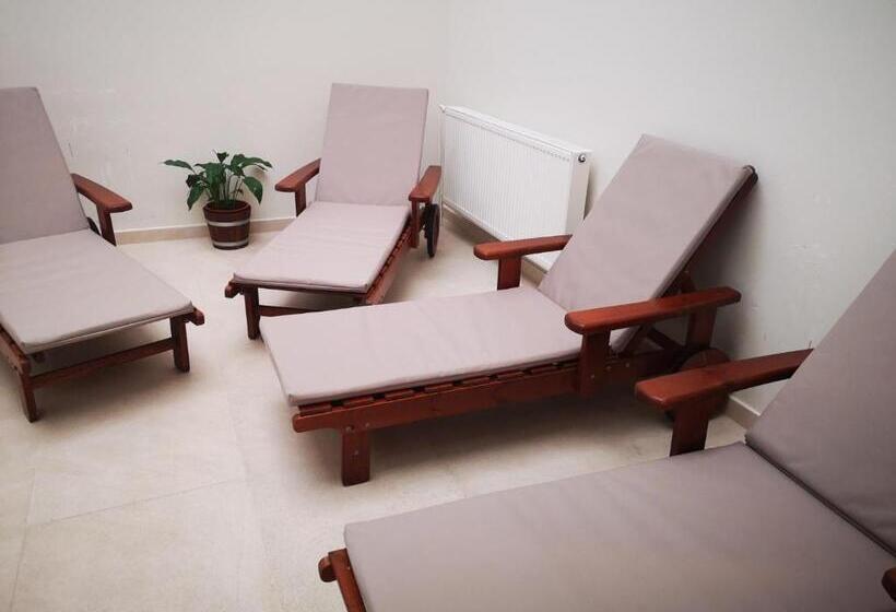 اتاق راحتی, Windsor Spa