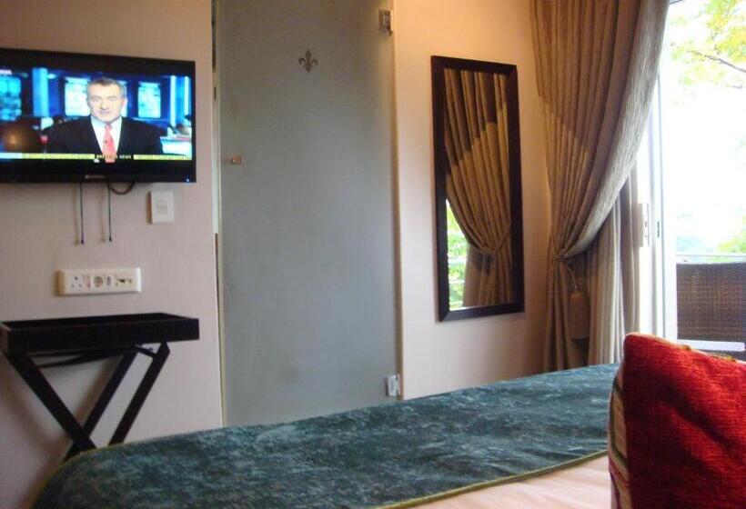 اتاق سوپریور, Signal Hill Lodge