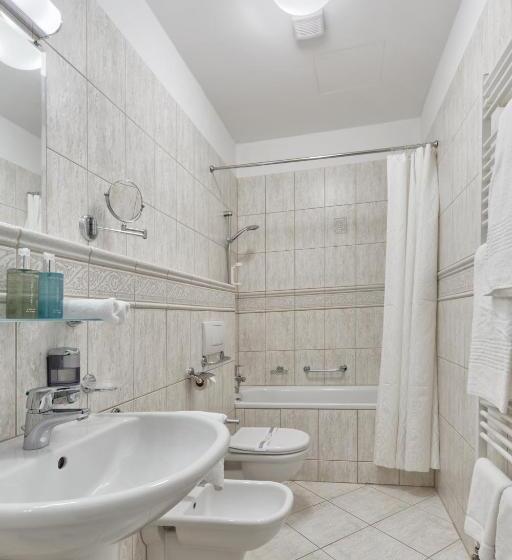 اتاق لوکس با بالکن, Spa Hotel Villa Ritter
