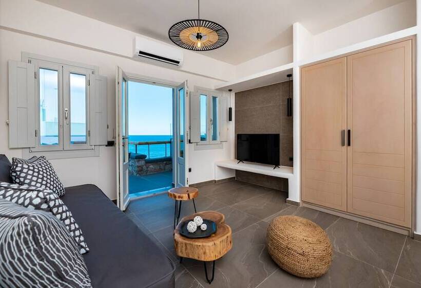 1 Bedroom Deluxe Apartment Sea View, Neoma Luxury Suites