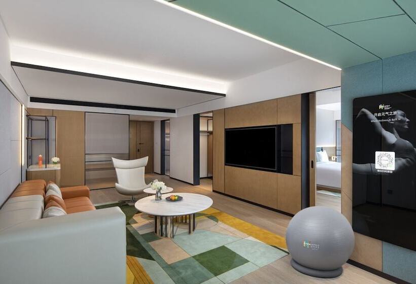 مجموعه ویستا شهر, Even Hotel Chengdu Jinniu, An Ihg