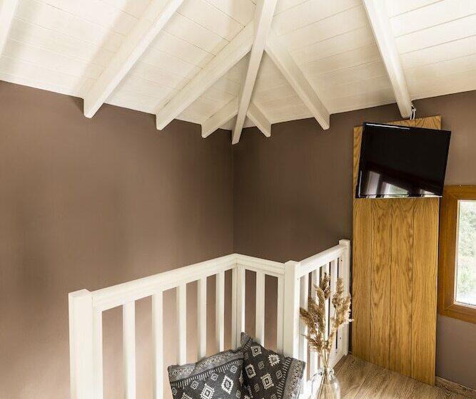 سوئیت رویال, Avaton Suites & Villa Philian Collection