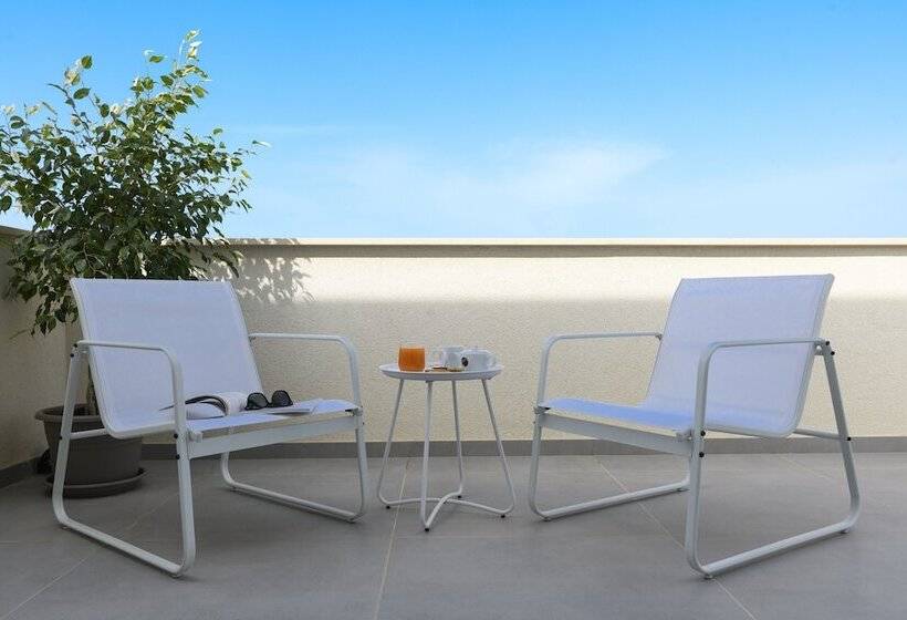 اتاق لوکس چهار تخته, Resort La Battigia Beach & Spa