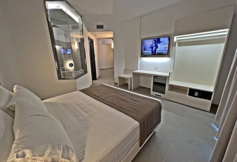 سوییت با چشم‌انداز دریا, Resort La Battigia Beach & Spa