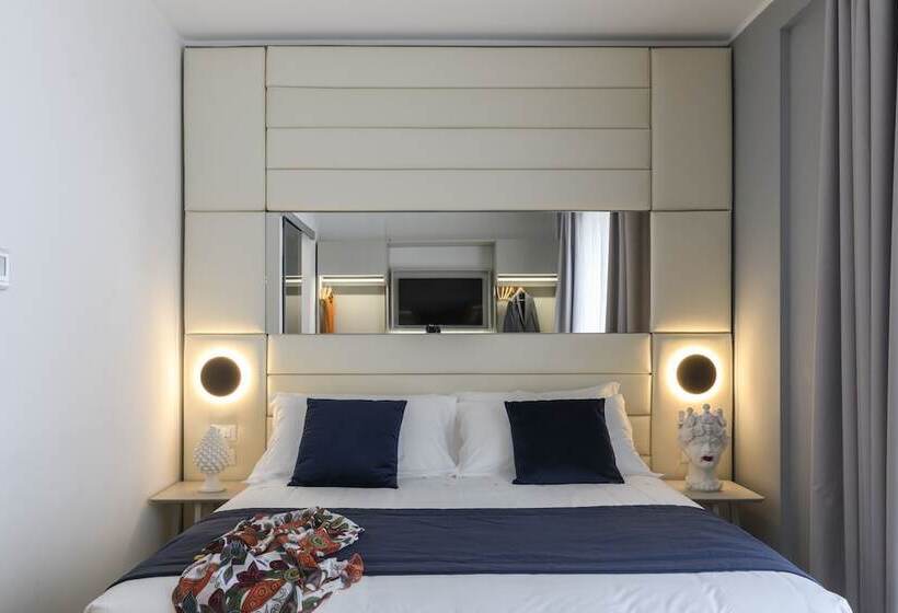 سوییت با چشم‌انداز دریا, Resort La Battigia Beach & Spa