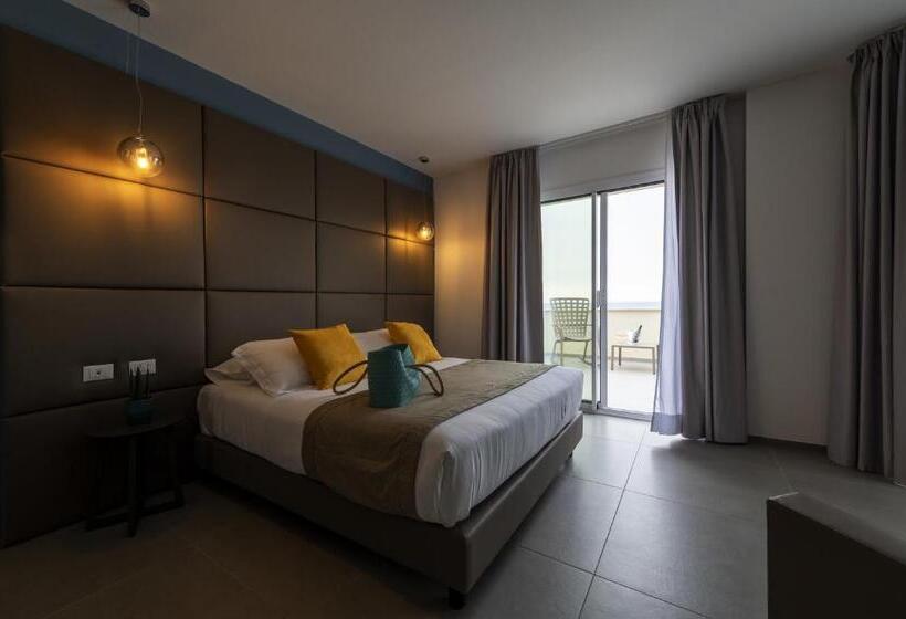سوییت جونیور با چشم‌انداز دریا, Resort La Battigia Beach & Spa