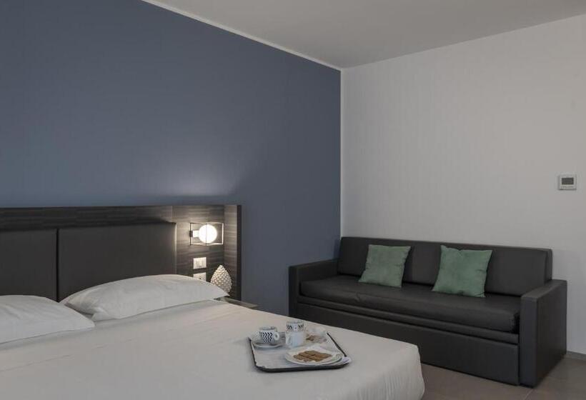 سوئیت جونیور خانوادگی, Resort La Battigia Beach & Spa