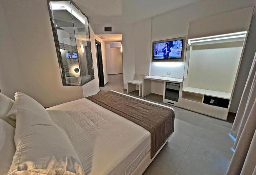سوییت با چشم‌انداز دریا, Resort La Battigia Beach & Spa