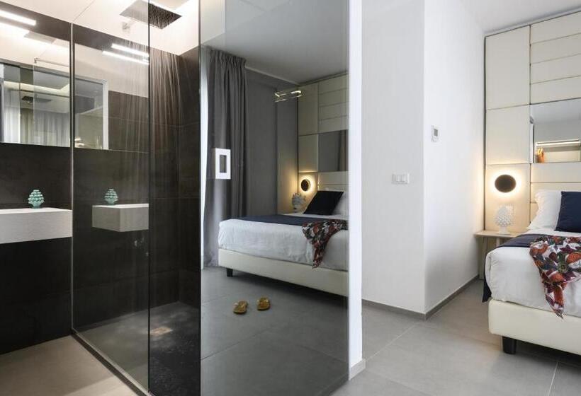 سوییت با چشم‌انداز دریا, Resort La Battigia Beach & Spa