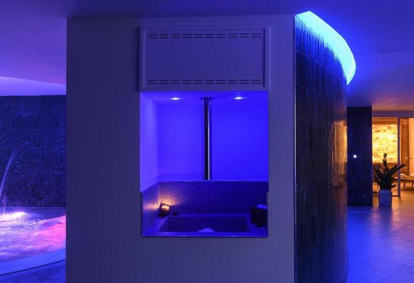 سوییت جونیور, Resort La Battigia Beach & Spa