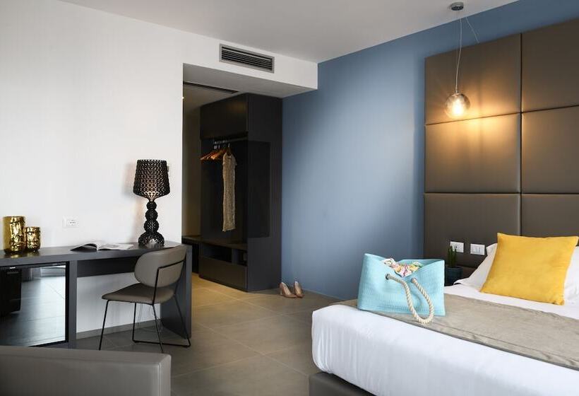 سوییت جونیور, Resort La Battigia Beach & Spa