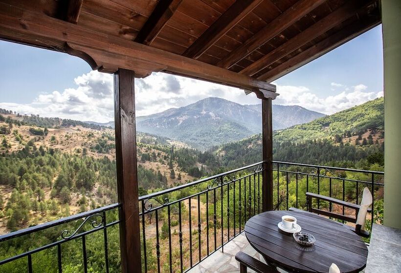 سوئیت جونیور با چشم‌انداز کوهستان, La Noi Guesthouse