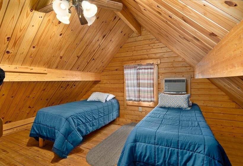 اتاق استاندارد با وان آب گرم, Amazing Getaway: Enjoy Our Cozy Log Cabins On The Chesapeake Bay!
