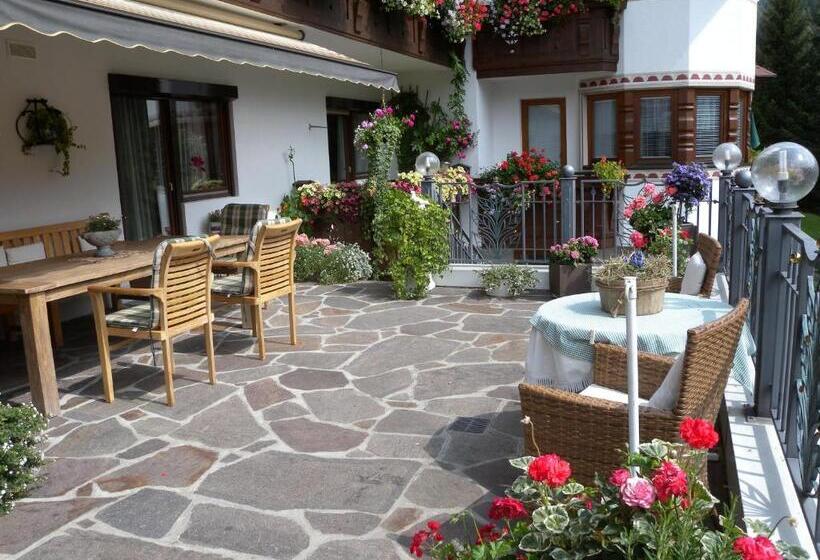 آپارتمان 1 خوابه با چشم‌انداز, Landhaus Dengg