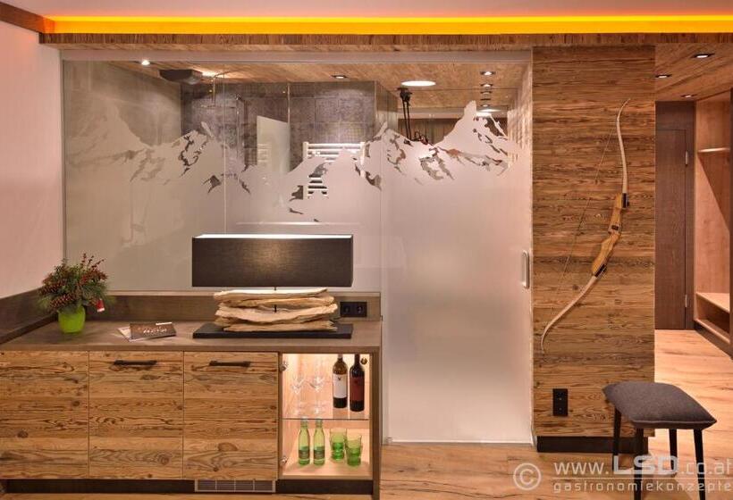 اتاق لوکس با بالکن, Berghotel Pointenhof