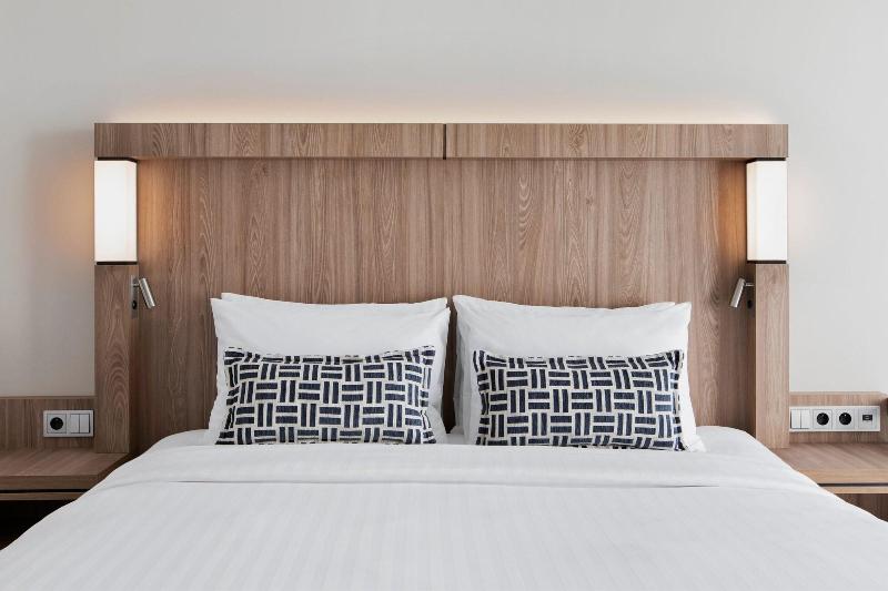 اتاق استاندارد با تخت بزرگ, Courtyard By Marriott Szczecin City
