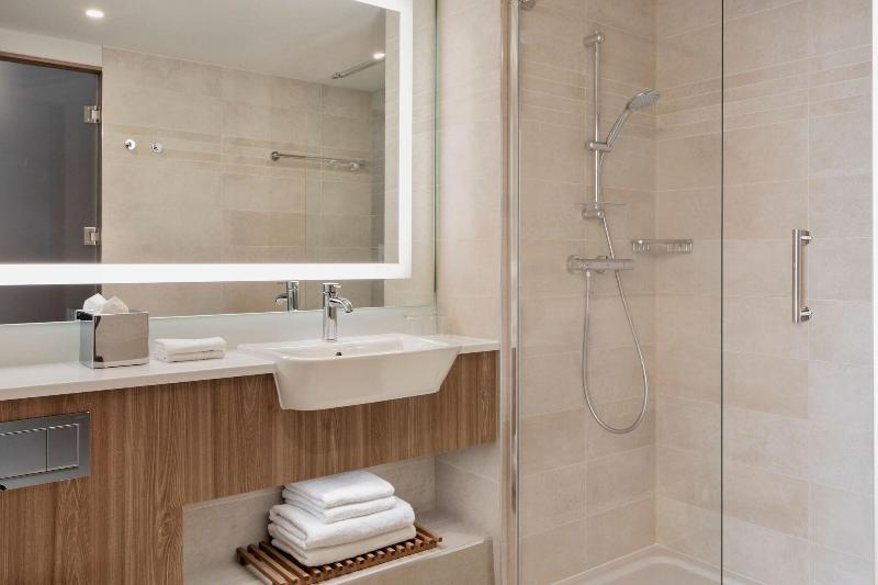 اتاق استاندارد با تخت بزرگ, Courtyard By Marriott Szczecin City