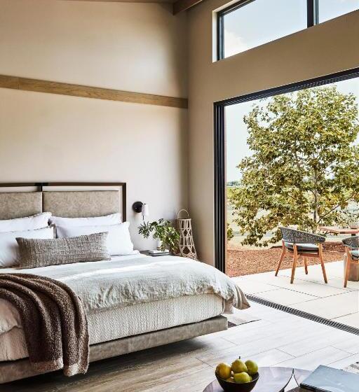 اتاق لوکس با تخت بزرگ, Stanly Ranch, Auberge Resorts Collection