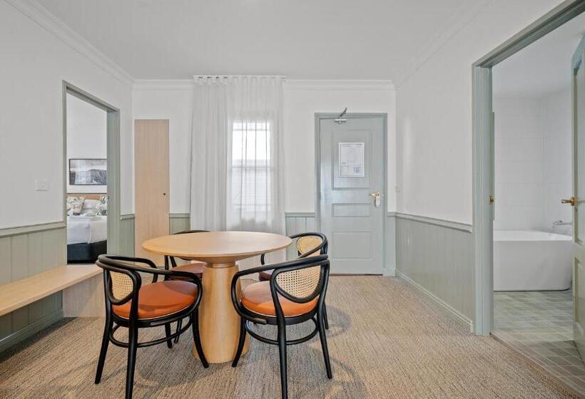 سوییت خانوادگی, Wildes Hotel Kangaroo Valley