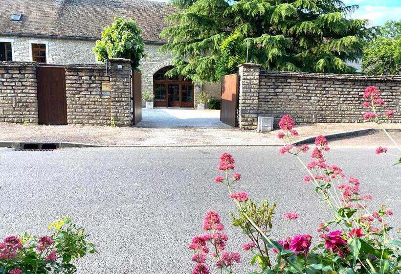اتاق استاندارد سه نفره, Maison Belles Pierres