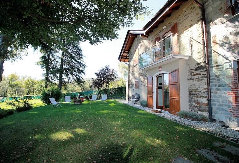 2 Bedrooms Apartment Lake View, Cottage Alpino Immerso Nel Bosco