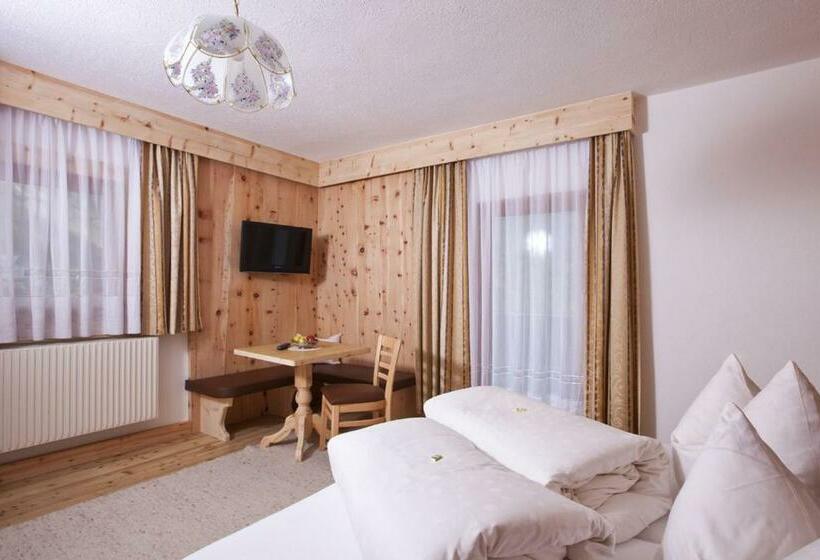 اتاق استاندارد با بالکن, Haus Stefan