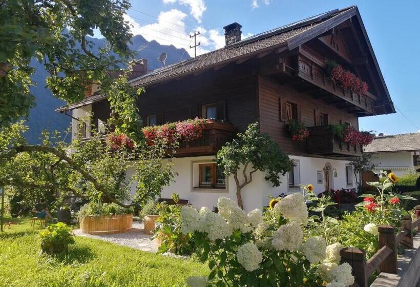 اتاق استاندارد با بالکن, Haus Stefan