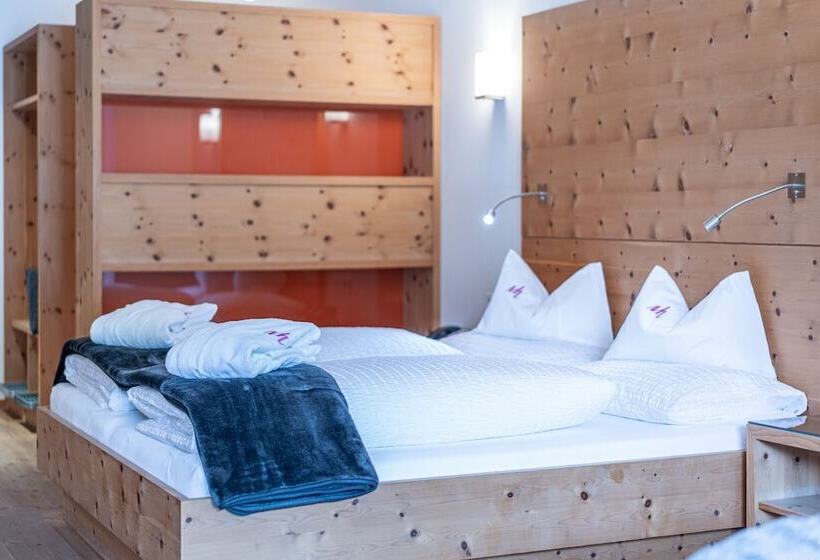 سوییت جونیور, Alpin Art & Spa Hotel Naudererhof Superior