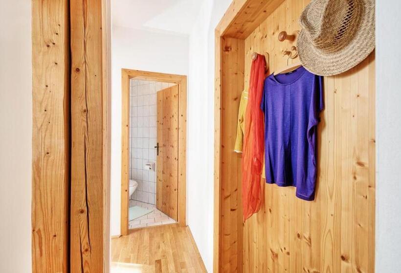 آپارتمان 2 خوابه با بالکن, Wellness Landhaus Parth
